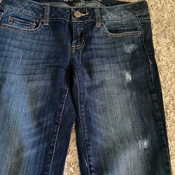 Denim Jeans.  Size 28.  Forever 21 Brand. - Picture 3 of 13